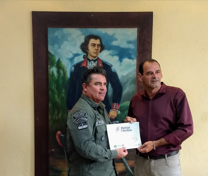 IMG 20200122 094744357 BURST000 COVER