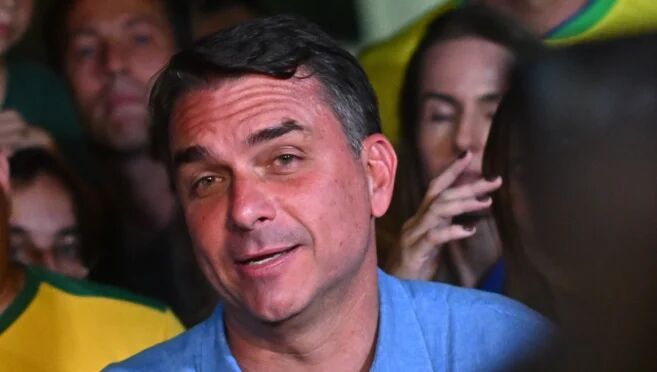 A Vitória Parcial de Flávio Bolsonaro e o Crescimento da Direita no Cenário Político Nacional 2 image 3